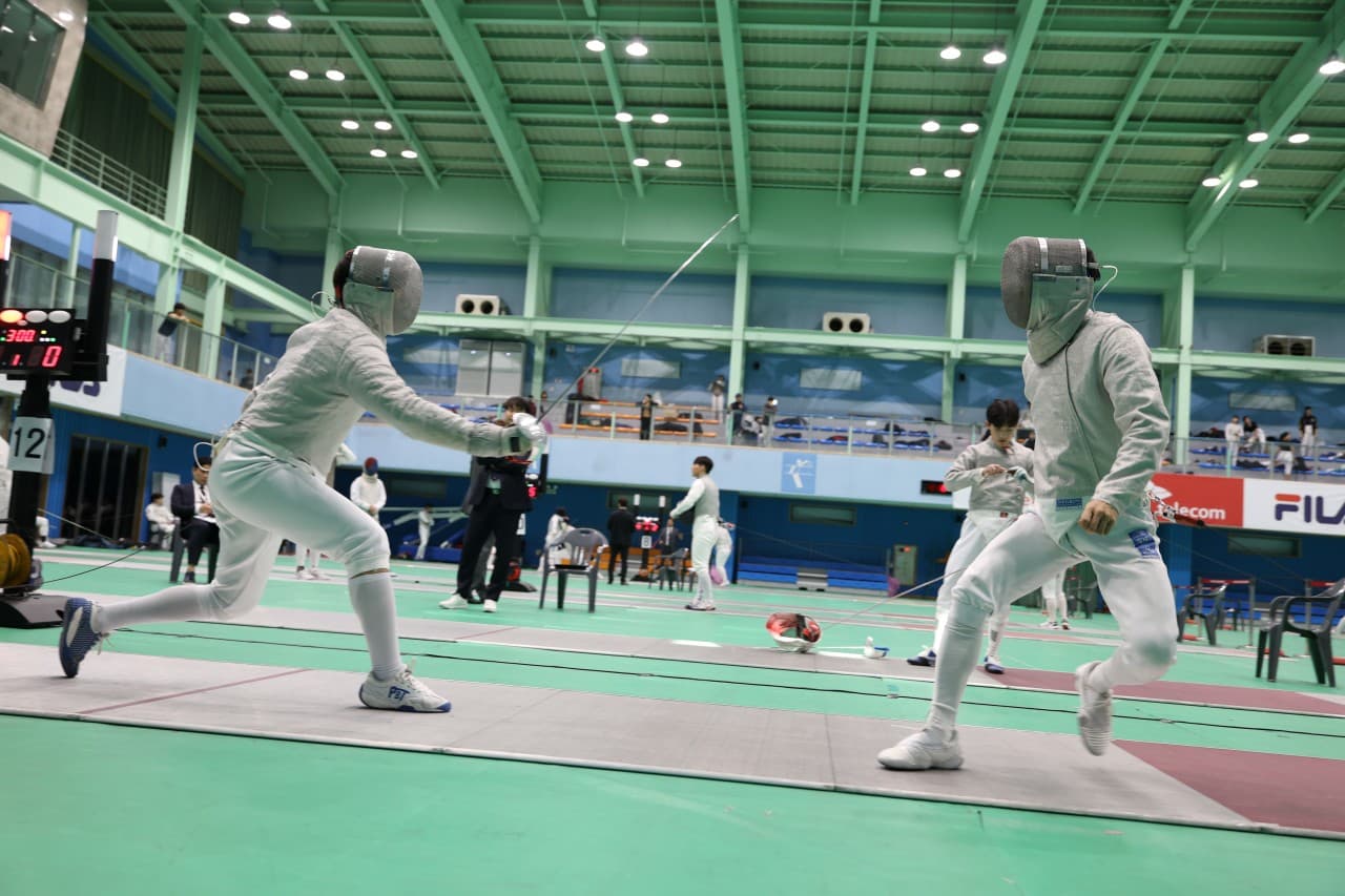 아레스펜싱클럽 로고